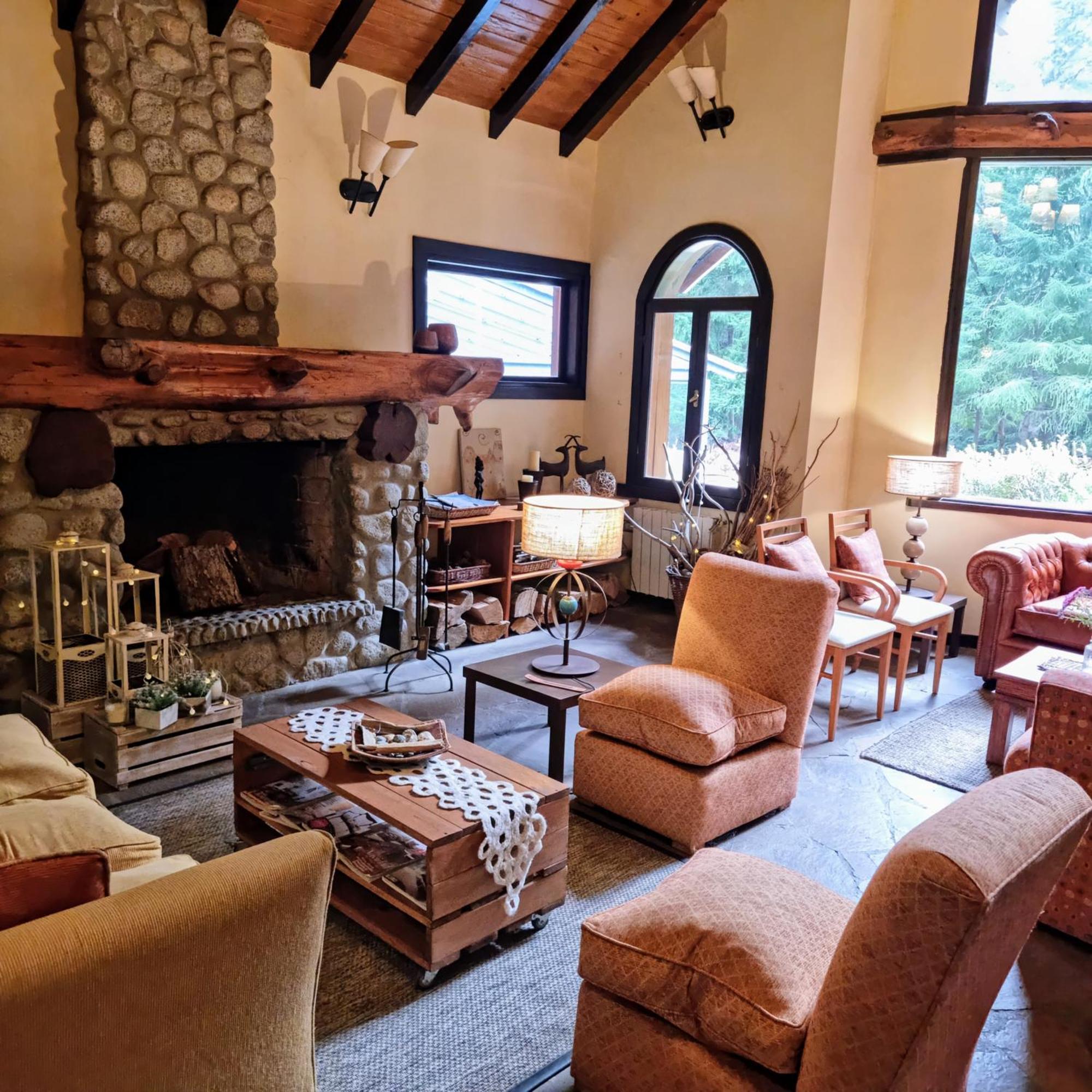 Altos Los Pioneros & Spa Вила ла Ангостура Екстериор снимка